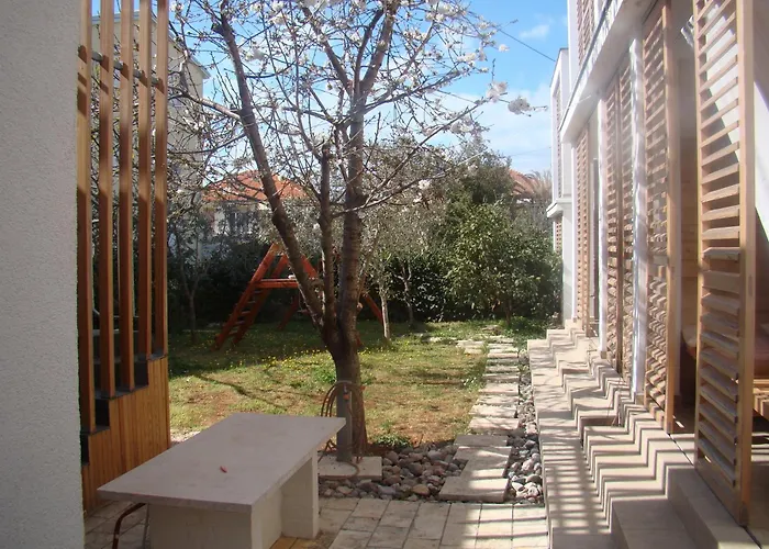 Апартаменти Lipa *